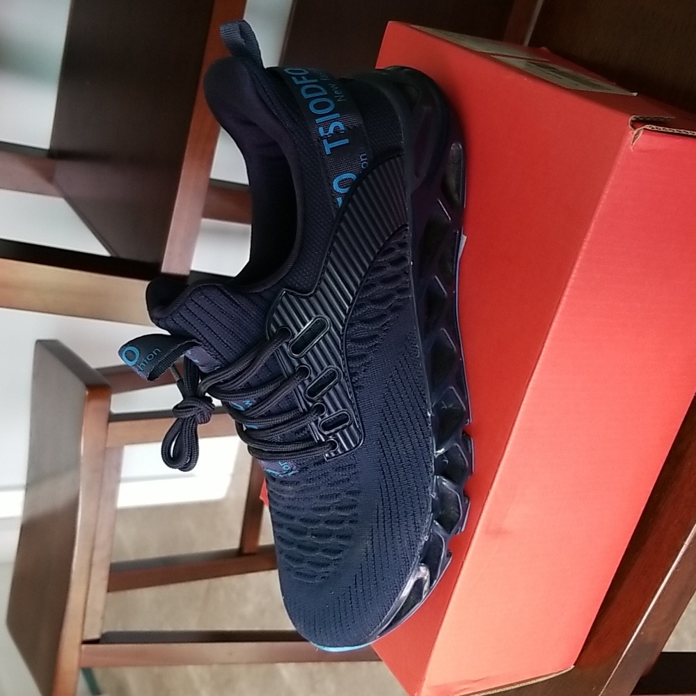 Women's sneakers